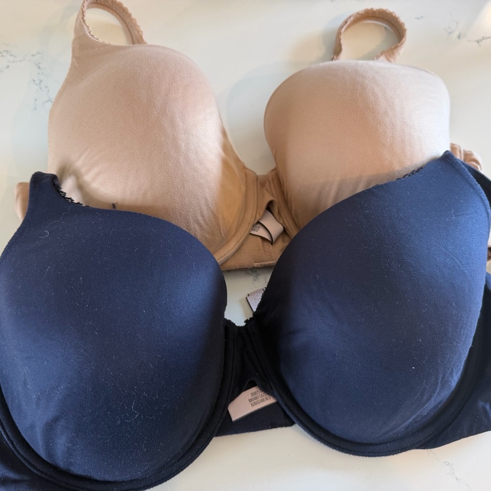 Victoria's Secret Nude & Navy Blue T-Shirt Bra Set